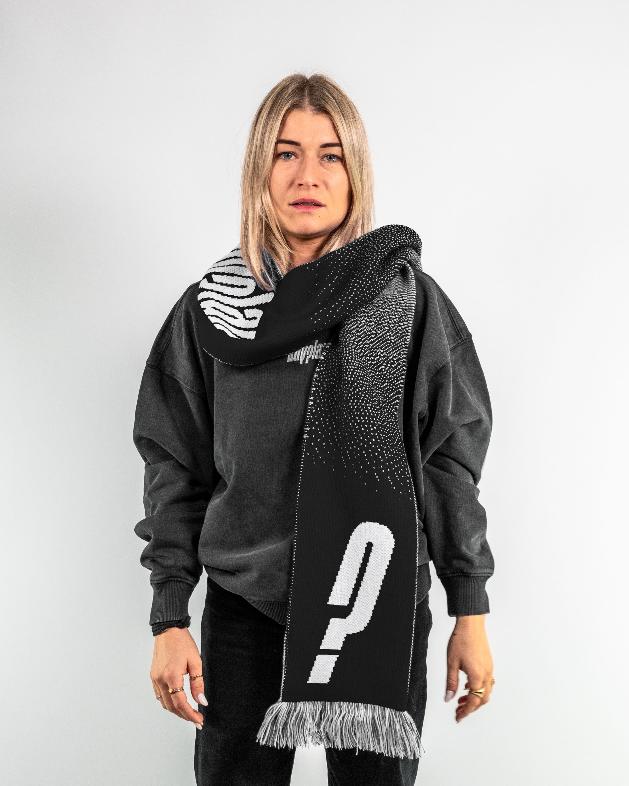 kayplan_scarf_bk_03.jpg